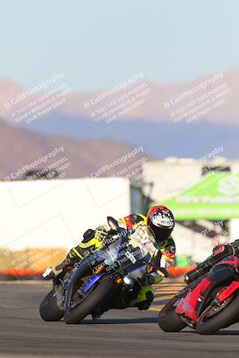 media/Dec-05-2024-Racers Edge (Thu) [[e102e0690b]]/3-B Group/Session 5 (Turn 16)/